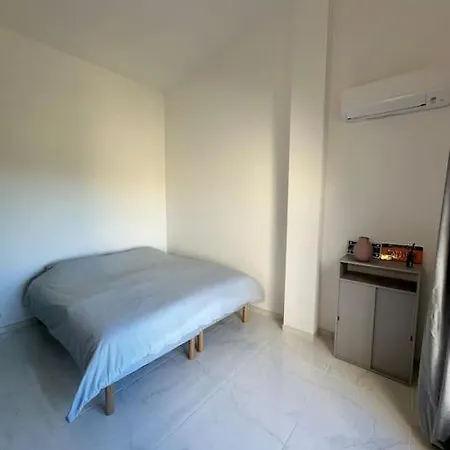 Апартаменты T2 Duplex Climatise Et Renove Avec Terrasses - Port Йер