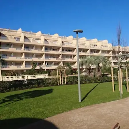 T2 Duplex Climatise Et Renove Avec Terrasses - Port Apartment